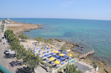 Private beach, beach umbrellas, scuba diving, fishing