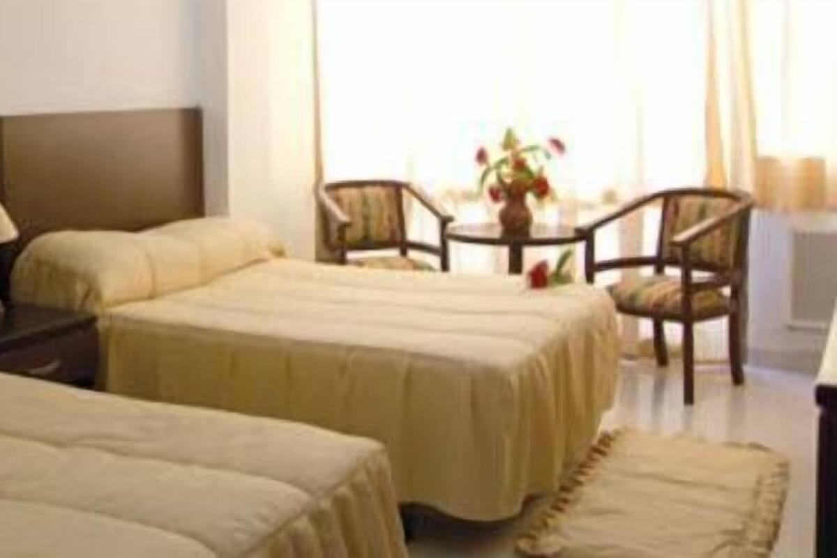 Coffres-forts dans les chambres, lits bébé (gratuits)