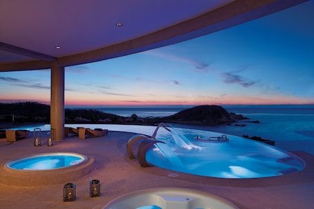 Bañera de hidromasaje exterior