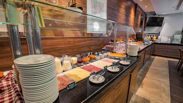 Breakfast and lunch served, Mediterranean cuisine