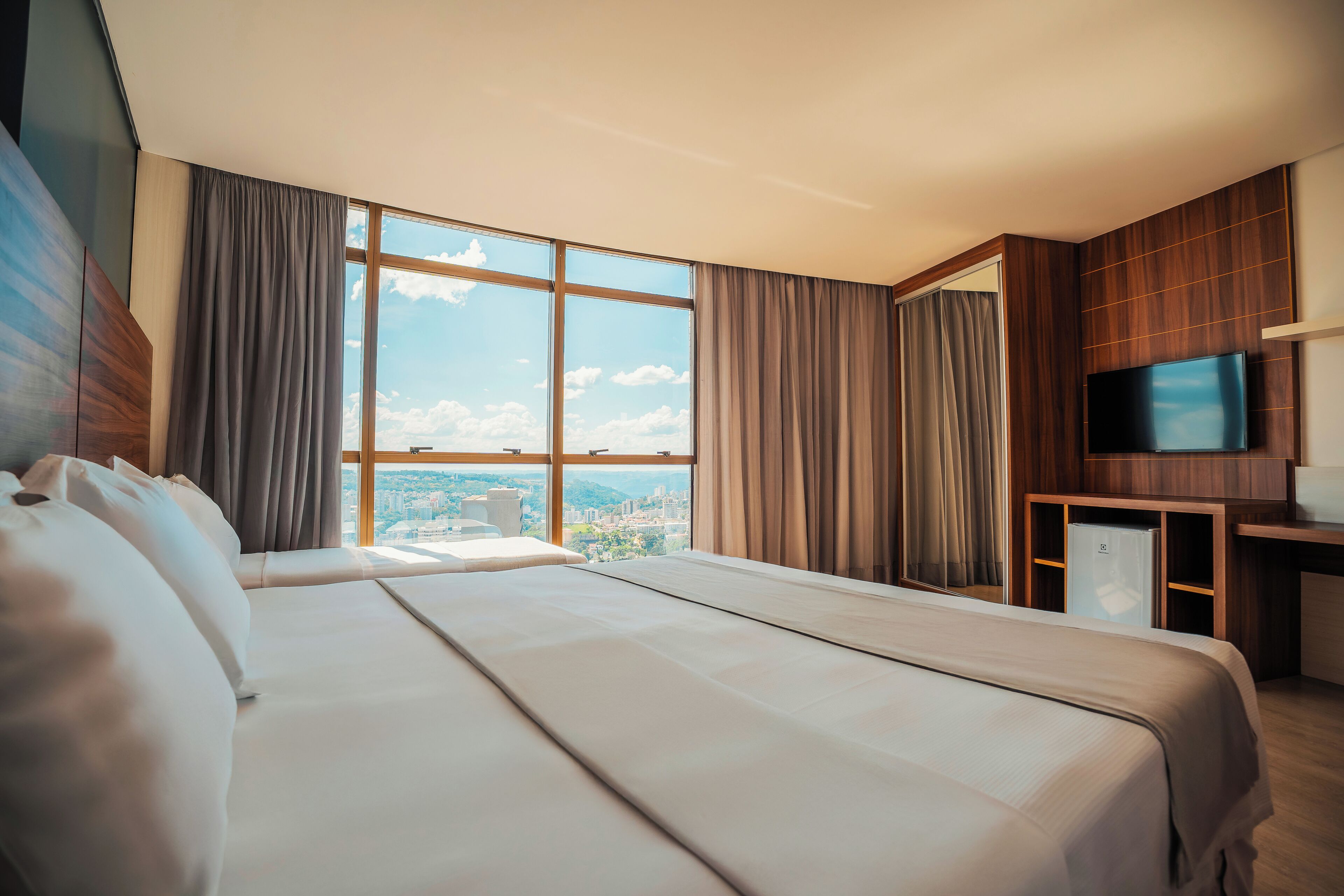 superior room | minibar, in-room safe, desk, blackout curtains