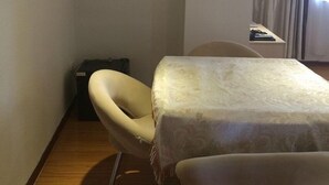 Suíte empresarial | Opções para refeição no quarto