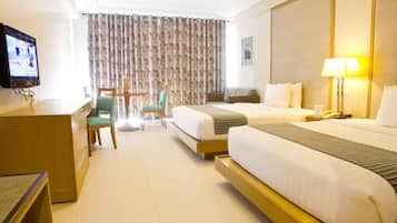 Executive Deluxe Room | In-room safe, free WiFi, bed sheets