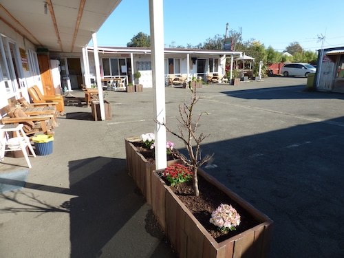 Racecourse Backpackers Hostel