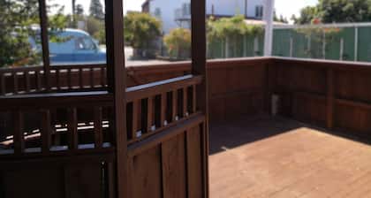 Racecourse Backpackers Hostel