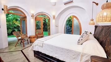 Dome Suite | Coffres-forts dans les chambres, décoration personnalisée