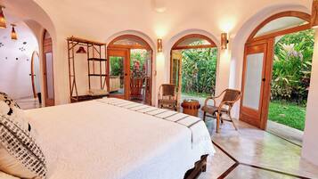 Honeymoon kamer | Een kluis op de kamer, individueel gedecoreerd, individueel gemeubileerd