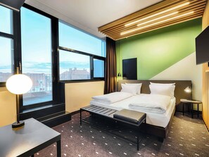 Premium Double Room | Premium bedding, pillowtop beds, desk, blackout drapes - B&B Hotel München-Moosach (Munich)