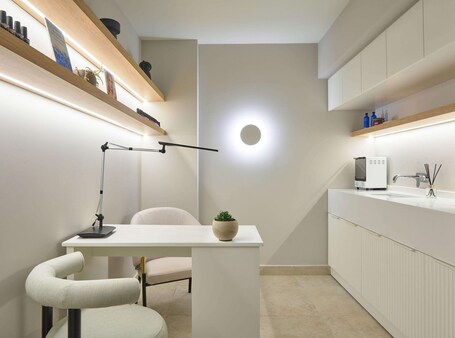 2 Behandlungsräume, Massageanwendungen