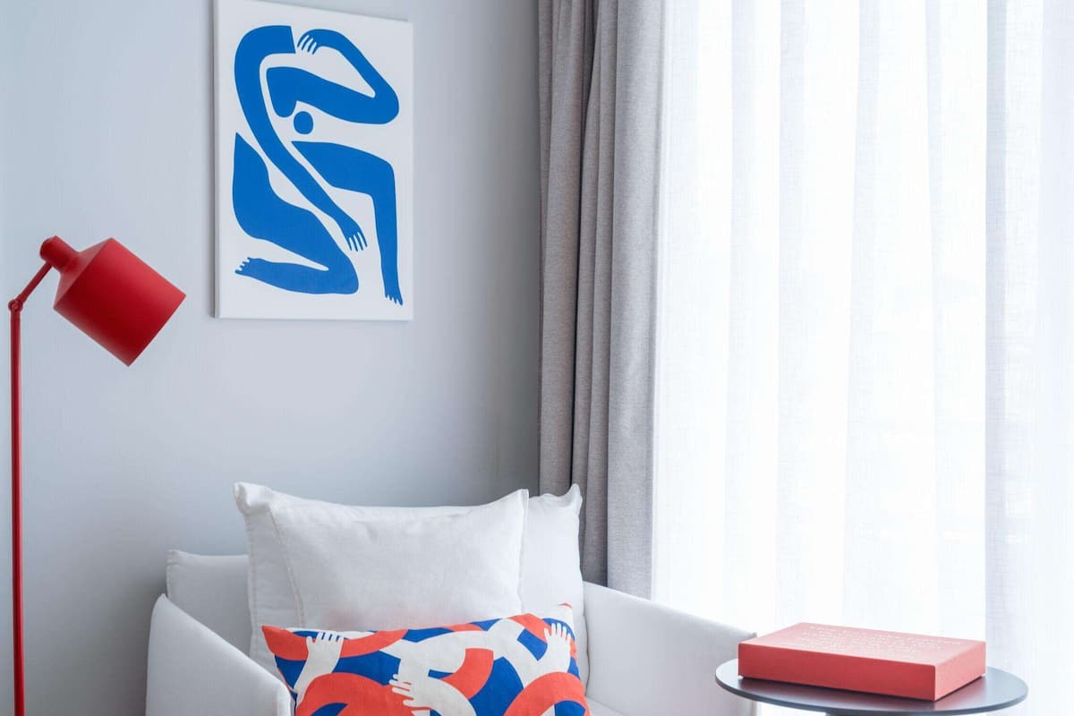 Hypo-allergenic bedding, minibar, in-room safe, individually decorated