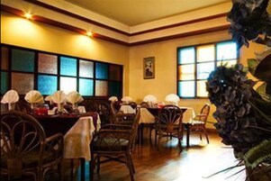 Se sirven desayunos, almuerzos y cenas