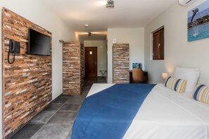 Egyptian cotton sheets, premium bedding, minibar, in-room safe - Kunuku Resort All Inclusive Curacao, Trademark by Wyndham (Daniel)