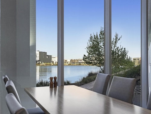 Mercure Melbourne Caroline Springs