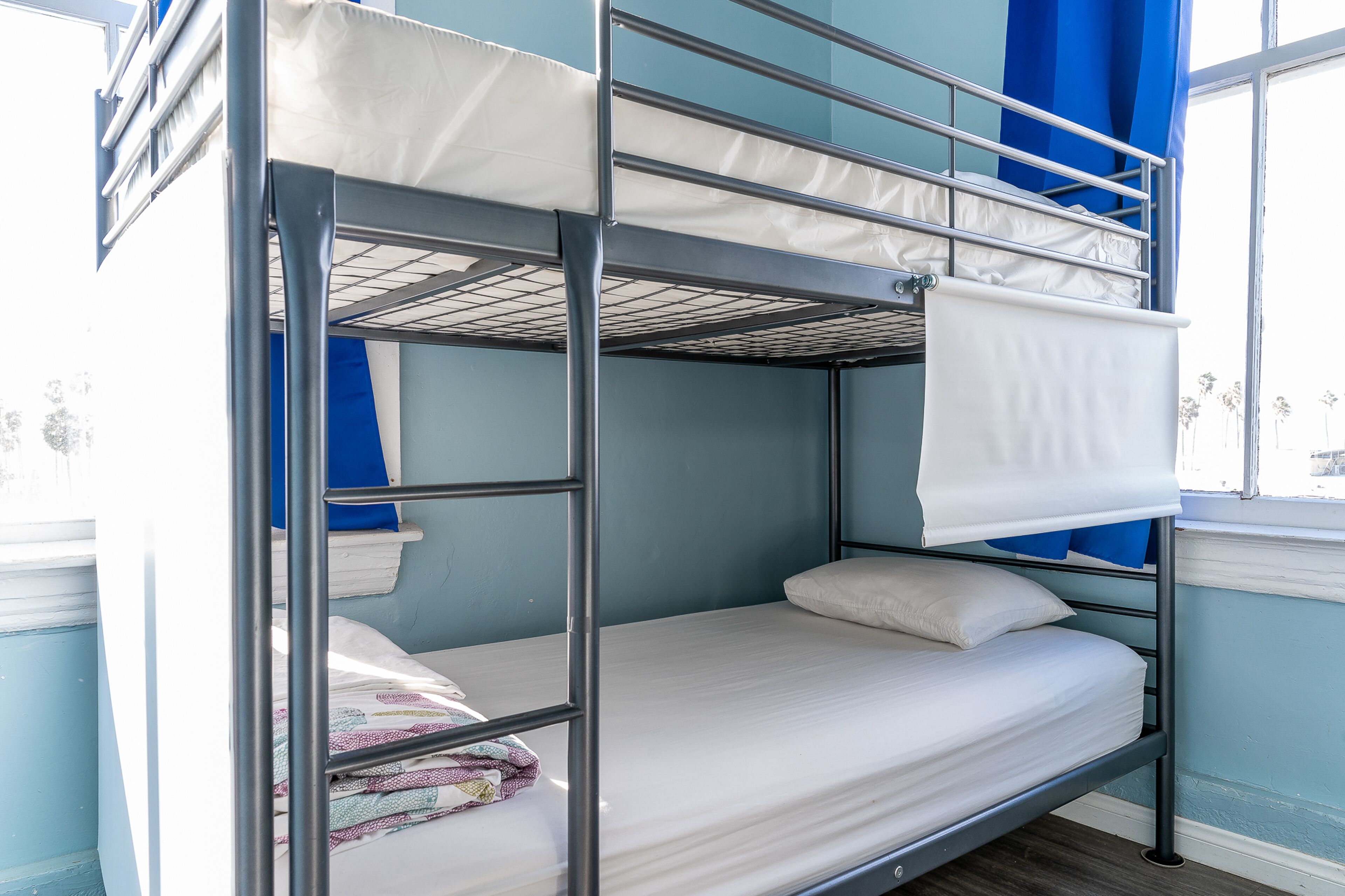 In-room safe, free WiFi, bed sheets
