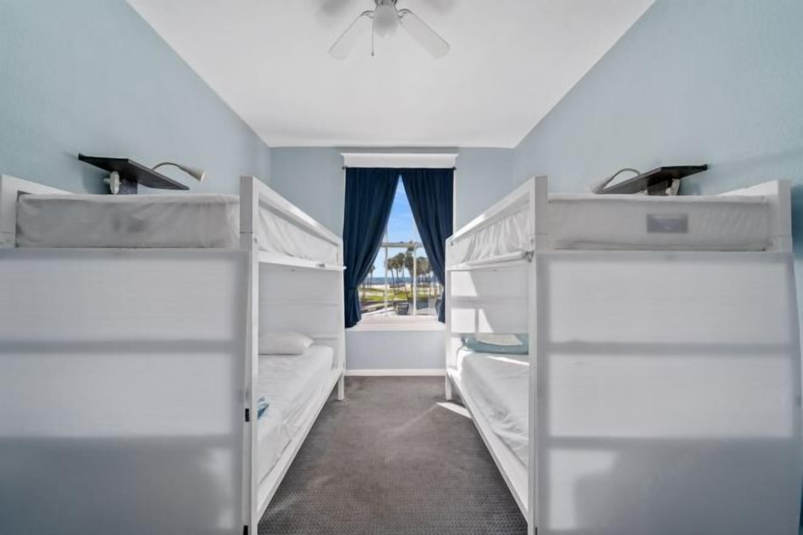 Coffre-fort, accès au Wi-Fi (inclus), literie fournie