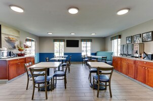 Free daily self-serve breakfast