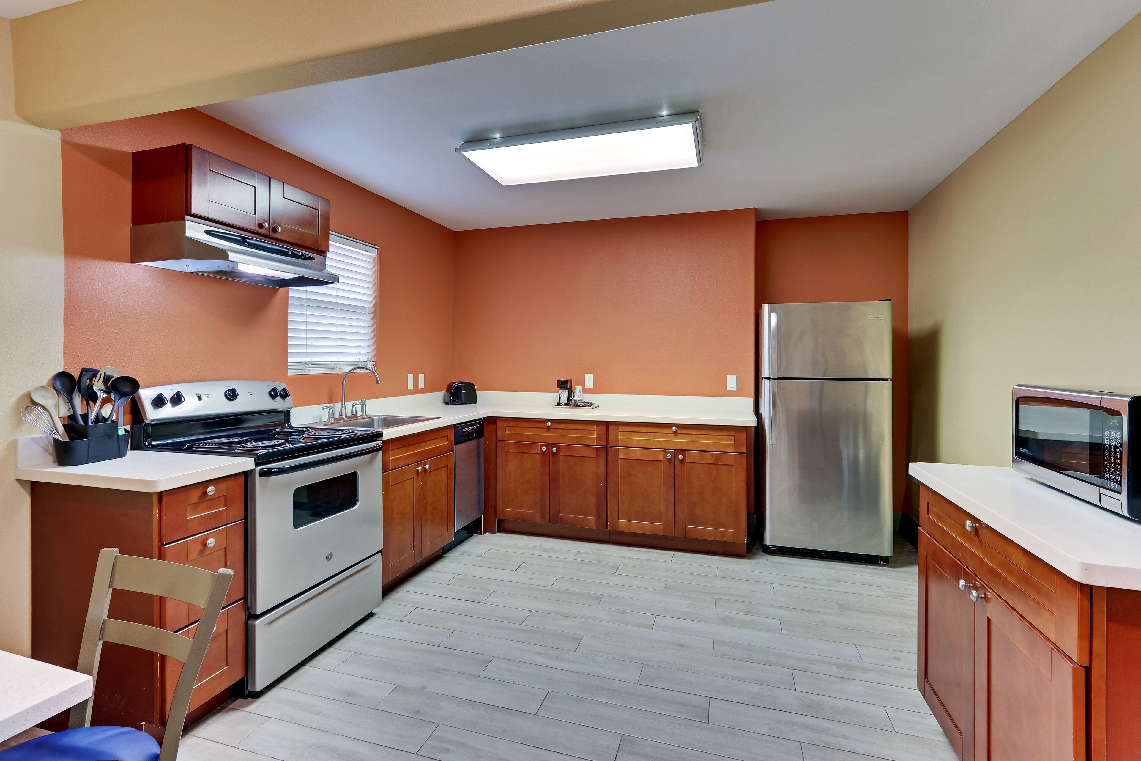 villa, 2 bedrooms, kitchenette | private kitchen | fridge, microwave, coffee/tea maker