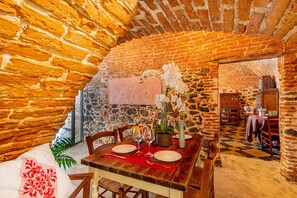 Daily buffet breakfast (EUR 15 per person)