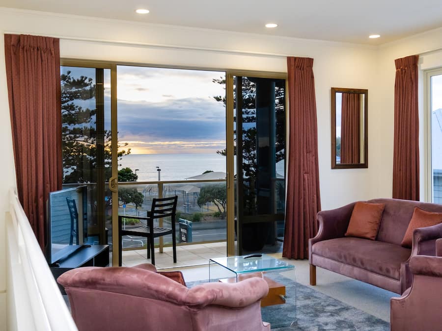 Penthouse Apartment | Living area | 42-inch Smart TV with digital channels, TV, Netflix