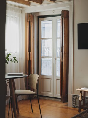 Habitación, 1 habitación (Twin) | Área de sala de estar | Televisión de pantalla plana 