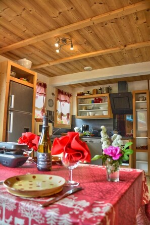 Departamento, 2 habitaciones | Cocina privada