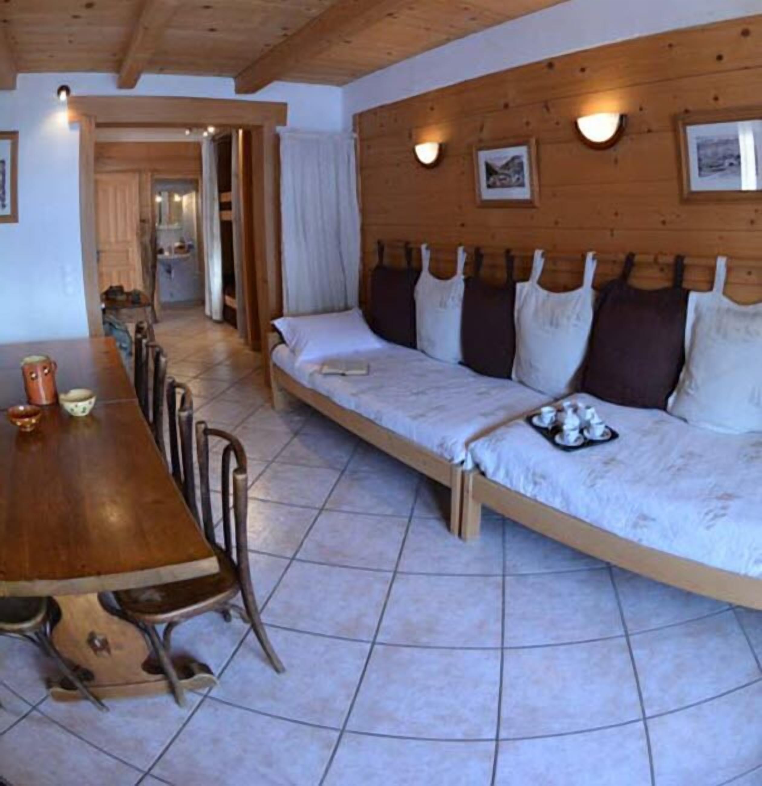 apartment, 3 bedrooms | living area | flat-screen tv