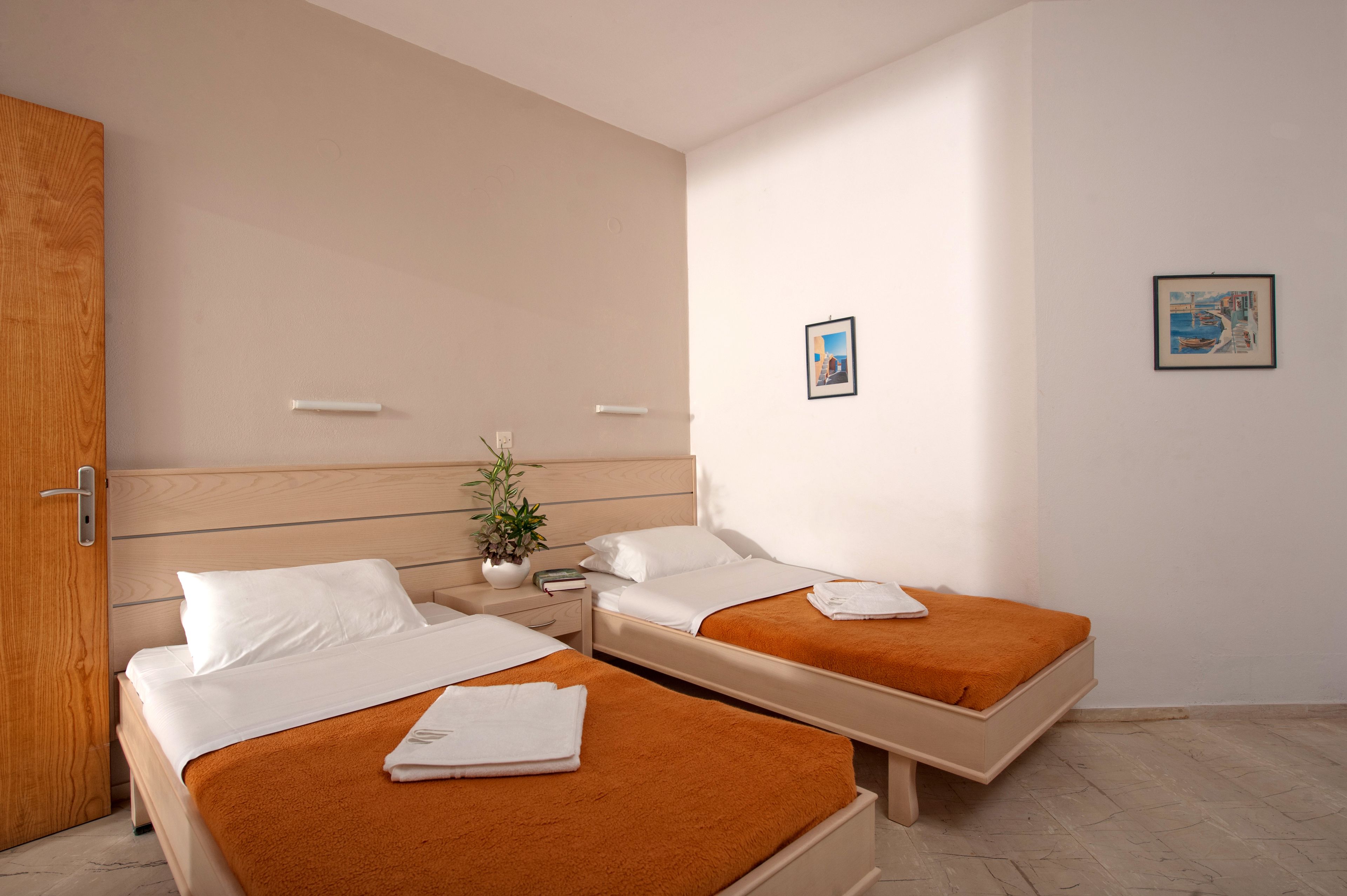 Photo - Melissa Apartments, Studios & Suites