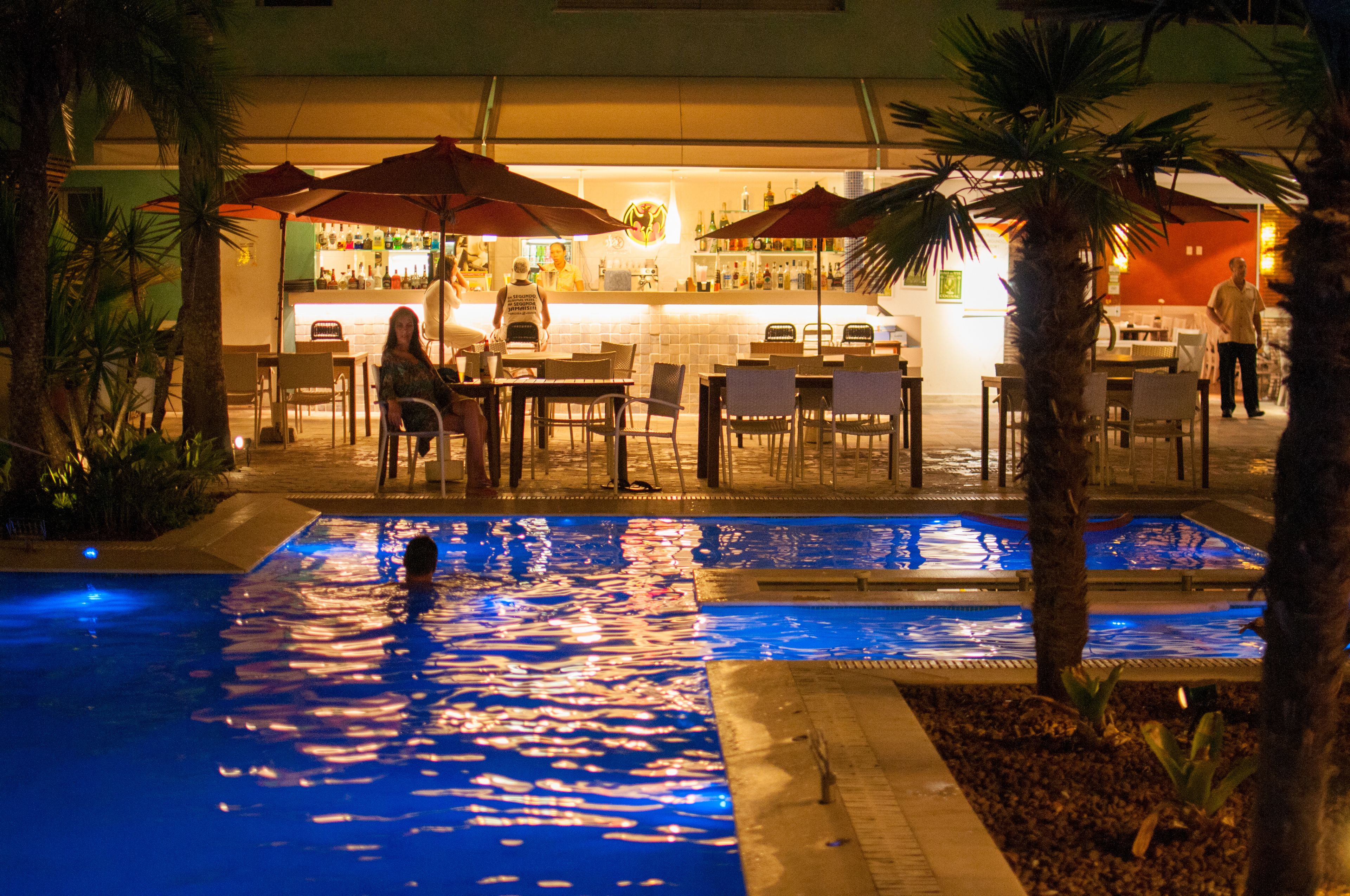 poolside bar
