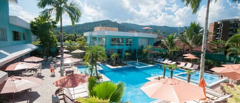 Outdoor pool, pool loungers