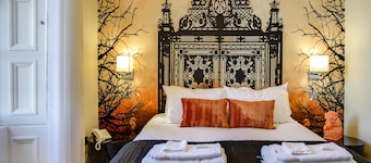 Clarendon Luxury Apartments