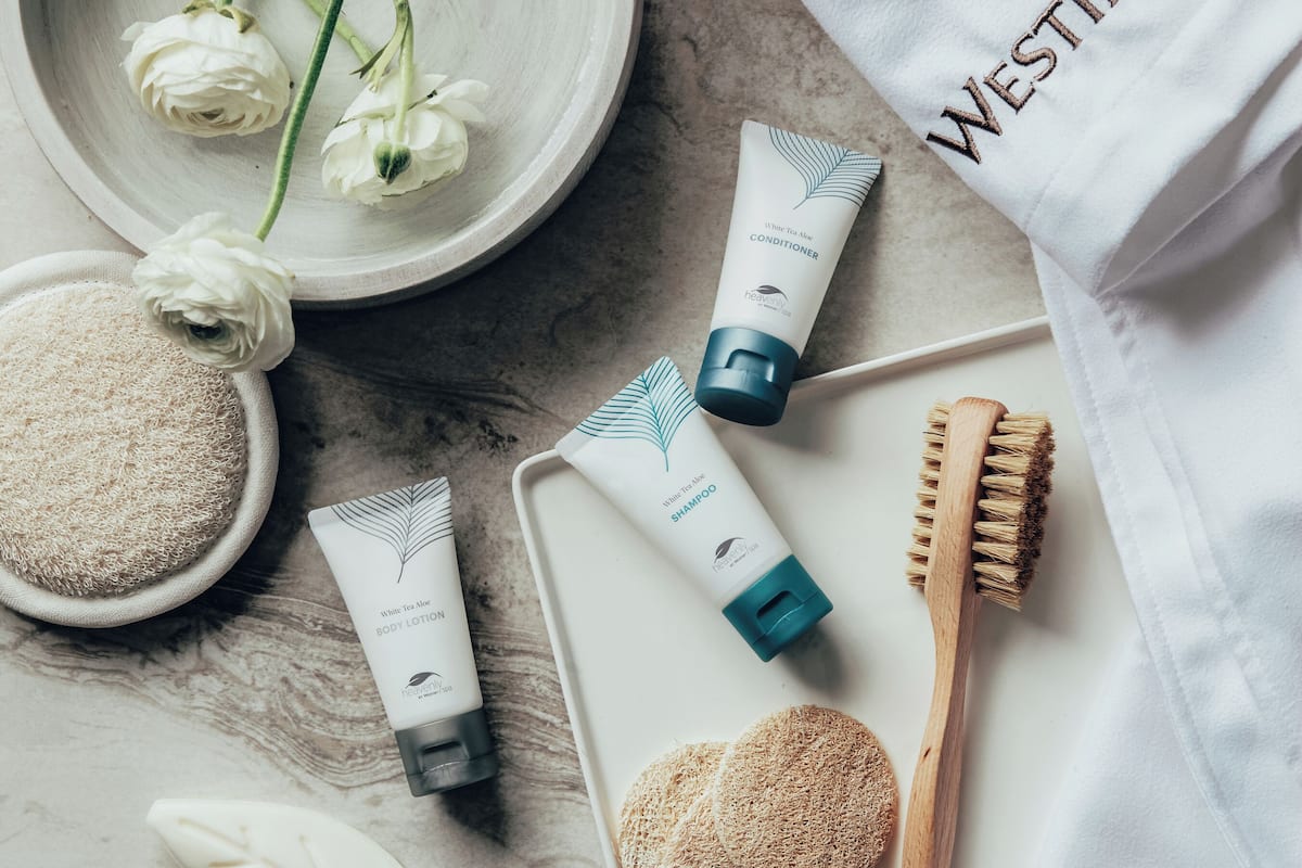 body treatments, hot stone massages, body scrubs, 5 treatment rooms