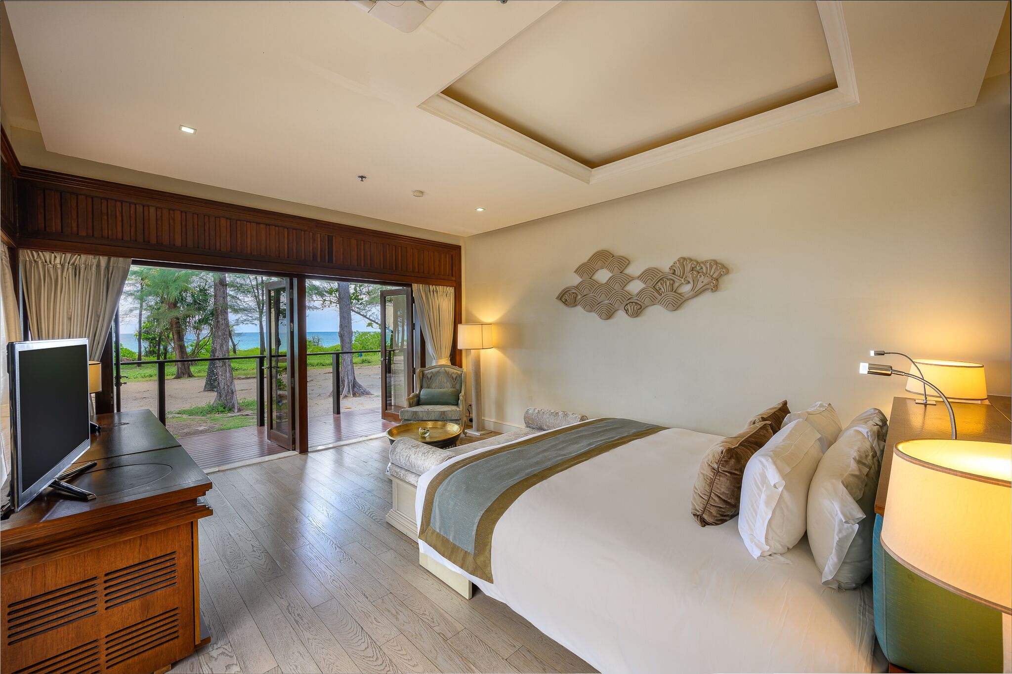 Chambre, plusieurs lits, piscine privée, vue mer (Villa Two Bedroom Private Pool Beachf) | Literie de qualité supérieure, minibar, coffres-forts dans les chambres