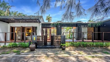 Standard Suite, 1 King Bed, Private Pool, Sea View (Villa One Bedroom Private Pool Beachf) | Terrace/patio