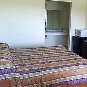 Room - Delux Inn Mesquite Near I-30 Dallas (Mesquite)