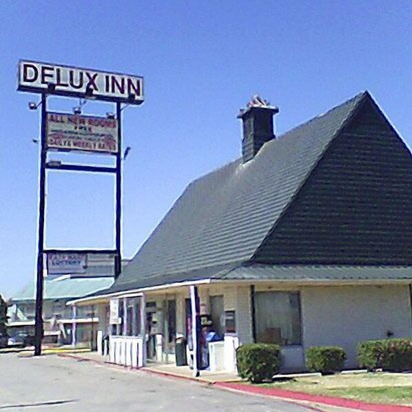 Exterior - Delux Inn Mesquite Near I-30 Dallas (Mesquite)