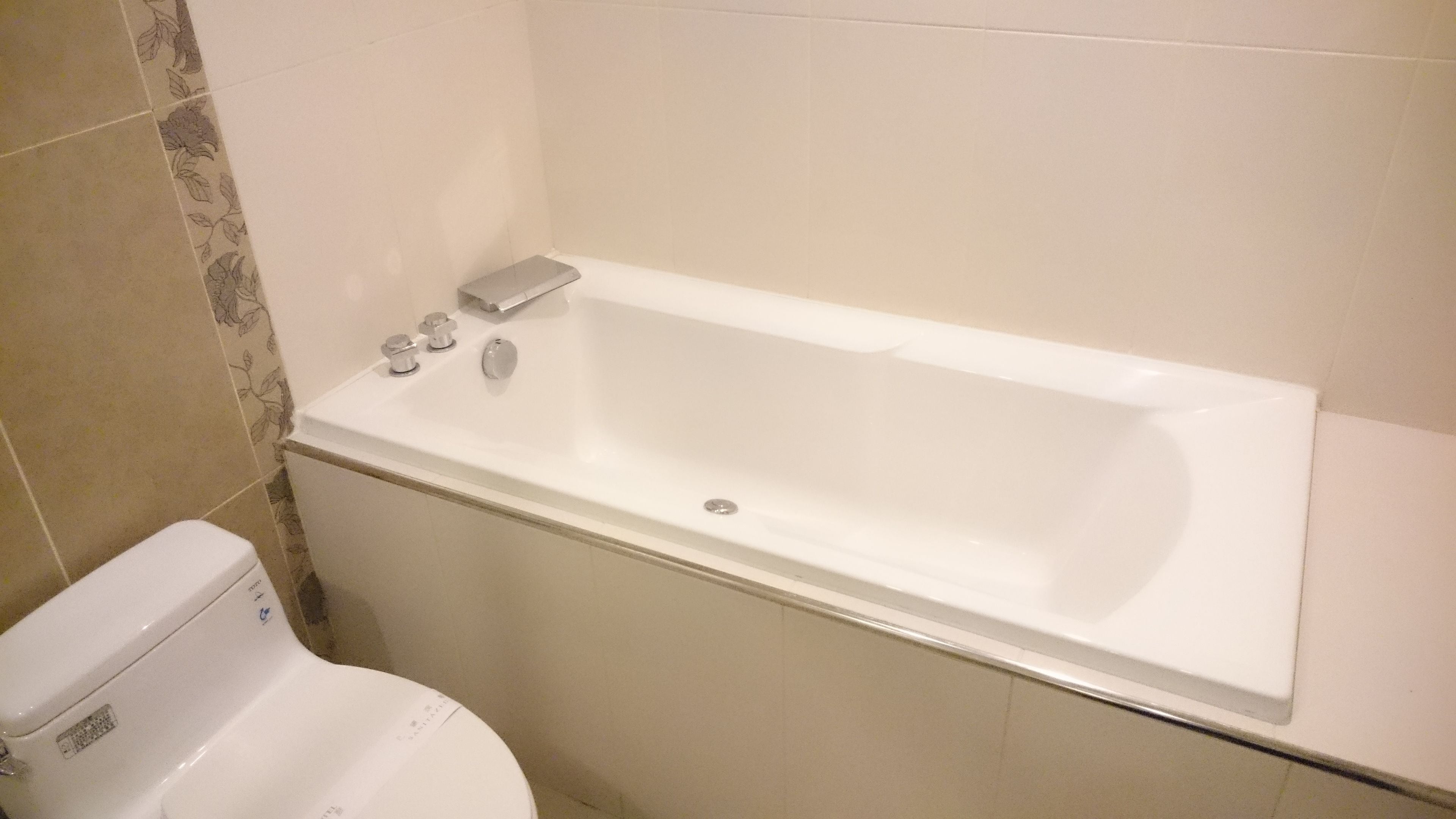 quadruple room, 2 double beds | jetted bathtub