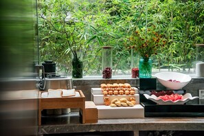 Buffet breakfast for a fee - Guangzhou City Join Hotel Shipai Qiao Branch (Guangzhou)