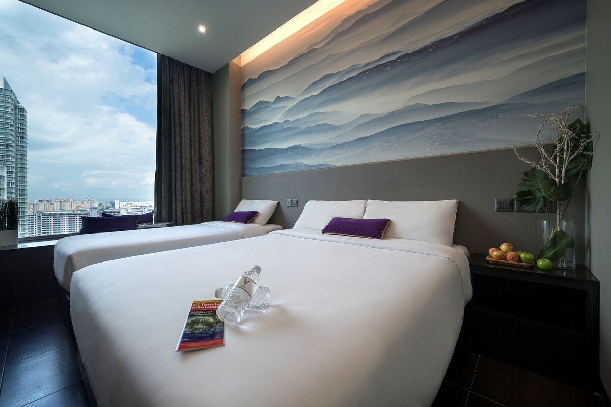 V Hotel Lavender 