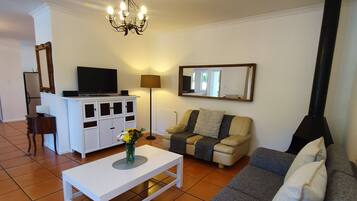 Superior Bungalow, 2 Bedrooms, Private Pool | Living area | 32-inch flat-screen TV with cable channels, TV, Netflix