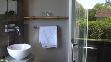 Tweepersoonskamer | Badkamer met douche