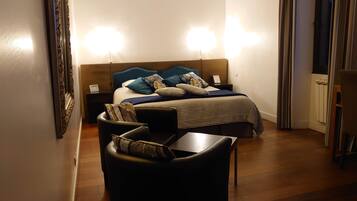 Tweepersoonskamer | Luxe beddengoed, Select Comfort-bedden, individueel gedecoreerd