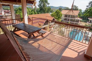 Outdoor dining - Anjungan Beach Resort (Pangkor Island)