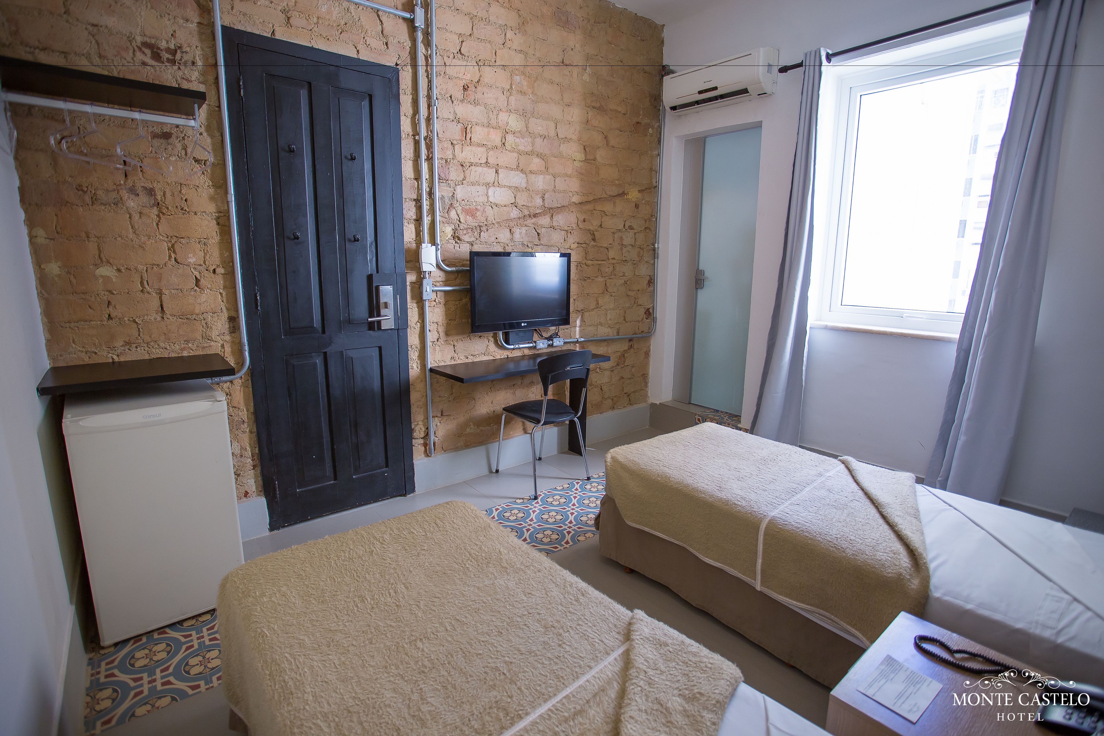 Superior Double Room | Minibar, desk, free WiFi