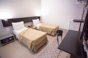 ميني بار ومكتب وواي فاي مجانًا