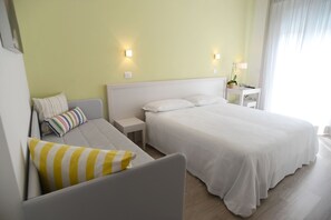 Egyptian cotton sheets, premium bedding, individually decorated, desk