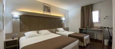 Literie hypoallergénique, bureau, Wi-Fi gratuit, draps fournis