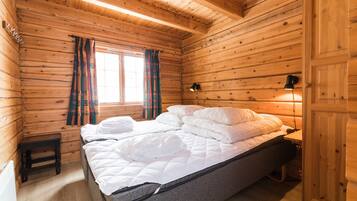 Comfort Cabin, Multiple Beds | 1 bedroom, individually decorated, individually furnished, free WiFi