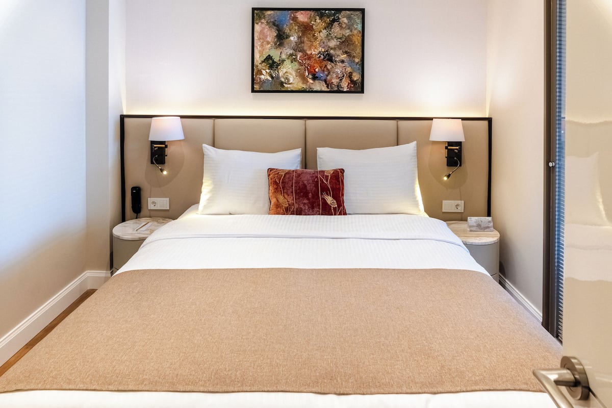 Suite Luxury, vista mare | 2 camere, una cassaforte in camera, una scrivania, insonorizzazione