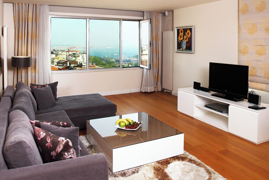 Apartment, 2 Bedrooms, Sea View (Bosphorus) | In-room safe, desk, soundproofing, iron/ironing board