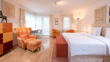 Allergikerbettwaren, Zimmersafe, Schreibtisch